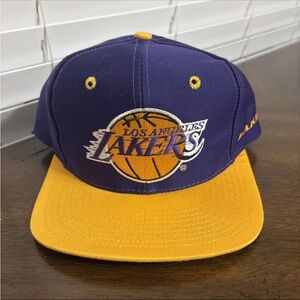 Los Angeles Lakers Vintage 90's AJD Snapback Cap Hat Cl